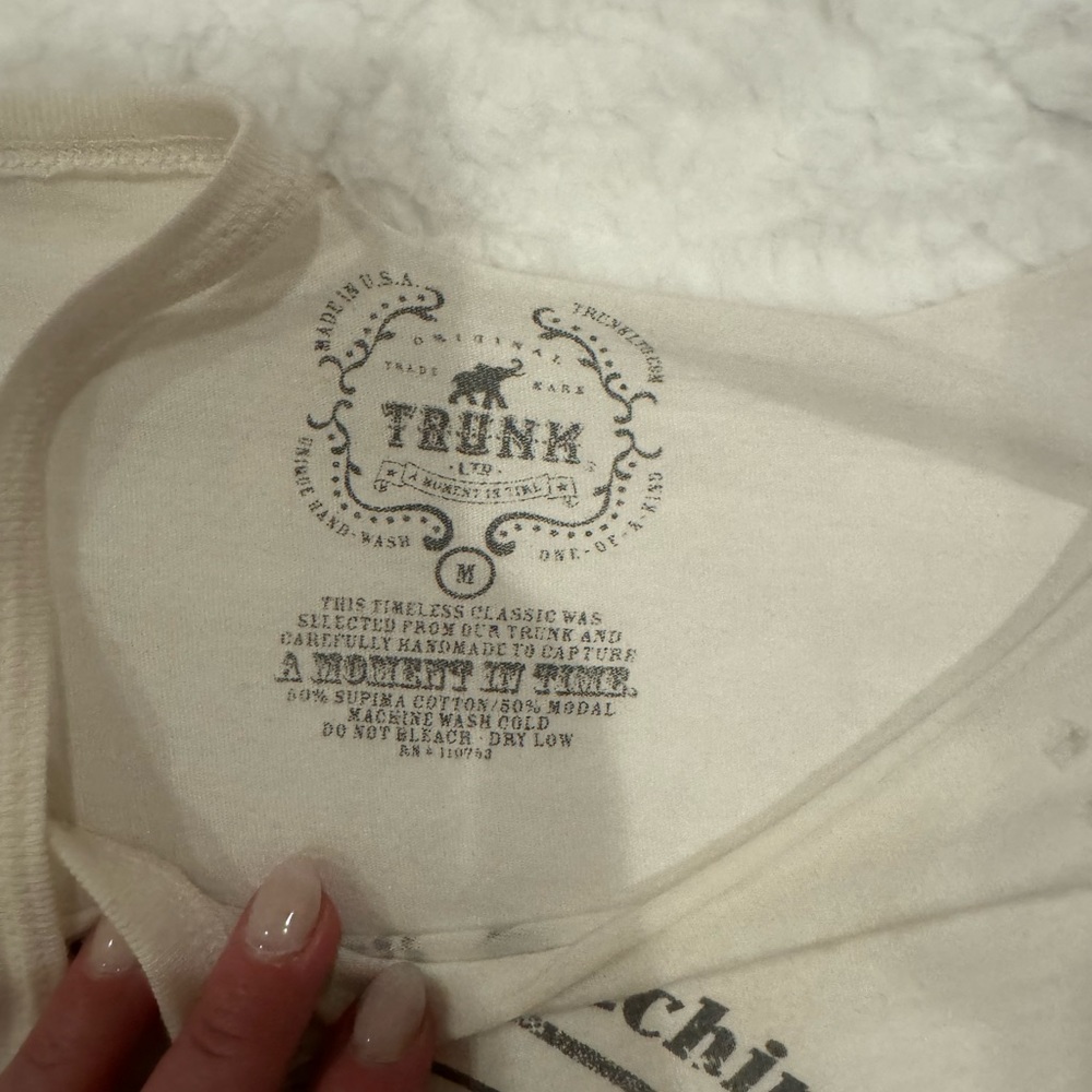 Trunk Ltd Fender distressed shirt size Medium - Picture 3 of 3